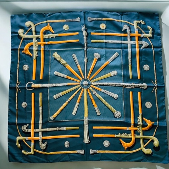 HERMES Cannes et Pommeaux Silk
Scarf by Françoise de la Perriere 1985 - Picture 1 of 4